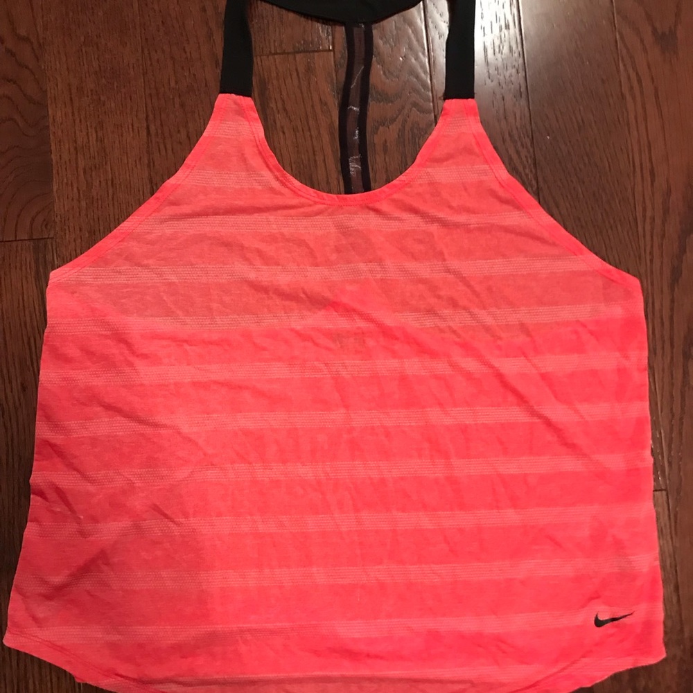 Nike Dri Fit Top-Pink